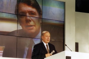 USI-Università-della-Svizzera-Italiana-sede-foto-storiche-4